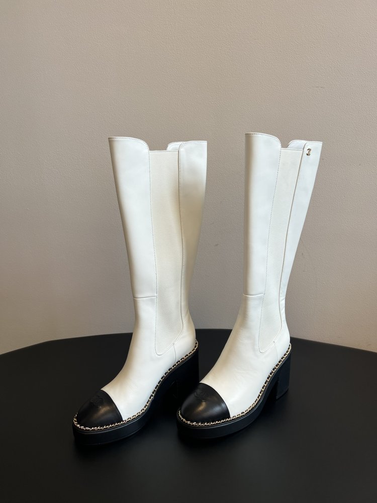 Чоботи жіночі на блочном підборах