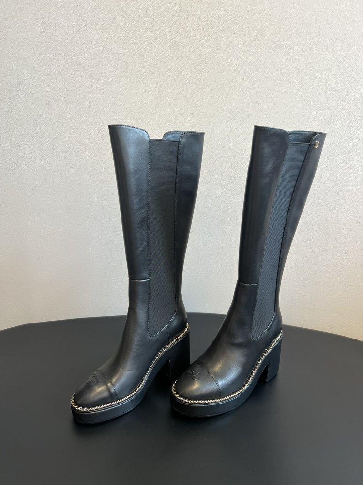 Чоботи жіночі на блочном підборах