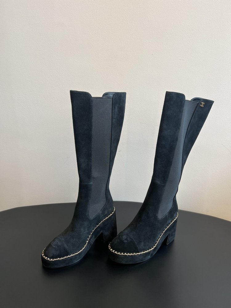 Чоботи жіночі на блочном підборах