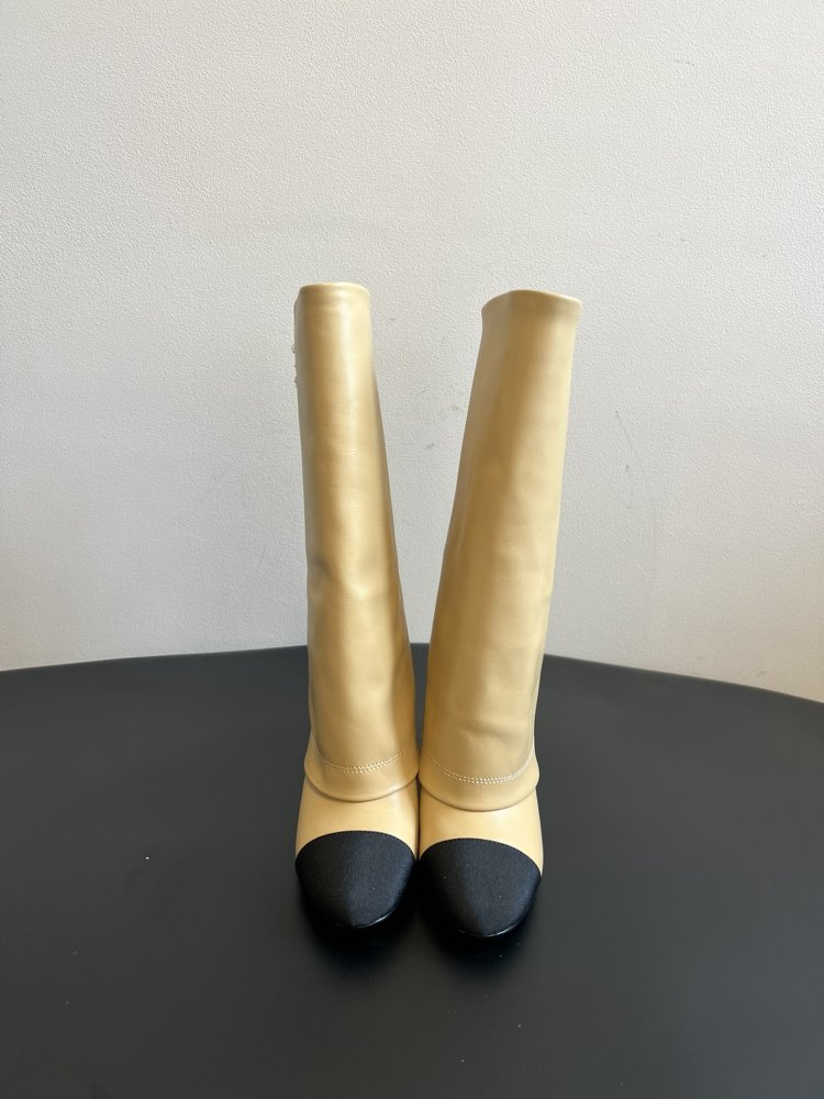 Чоботи жіночі на блочном підборах фото 2