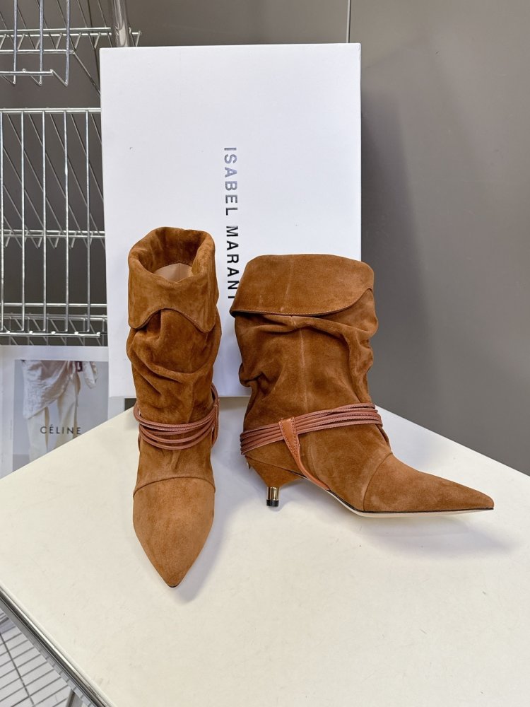 Сапоги женские на каблуке фото 4