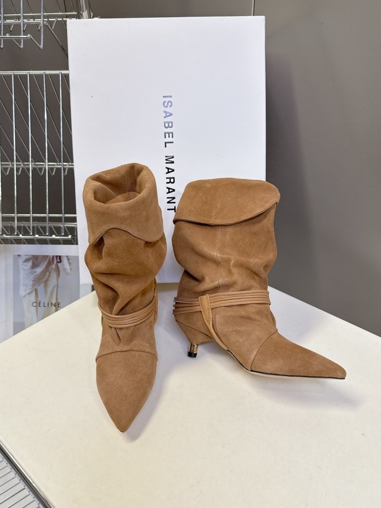 Сапоги женские на каблуке фото 4