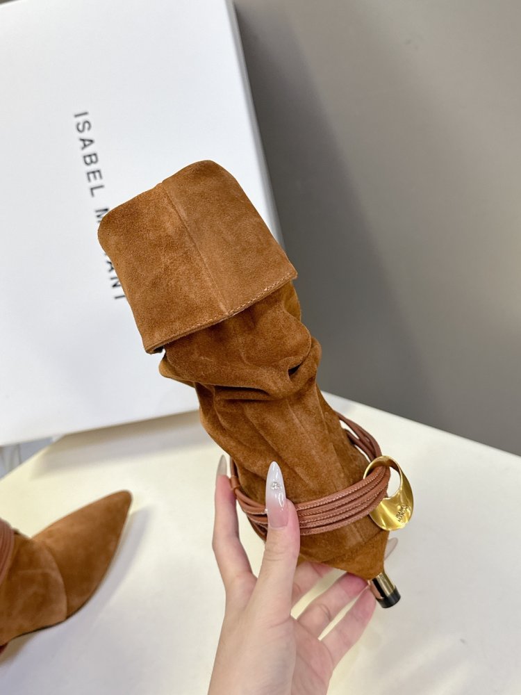 Сапоги женские на каблуке фото 9