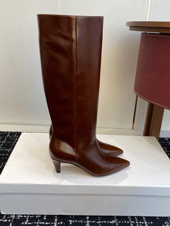 Сапоги женские на коротком каблуке