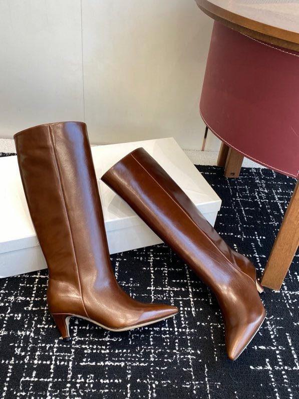 Сапоги женские на коротком каблуке фото 2