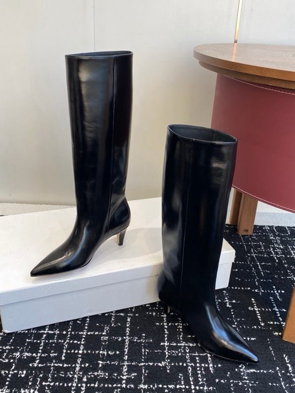 Сапоги женские на коротком каблуке фото 4