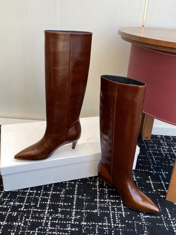 Сапоги женские на коротком каблуке фото 4