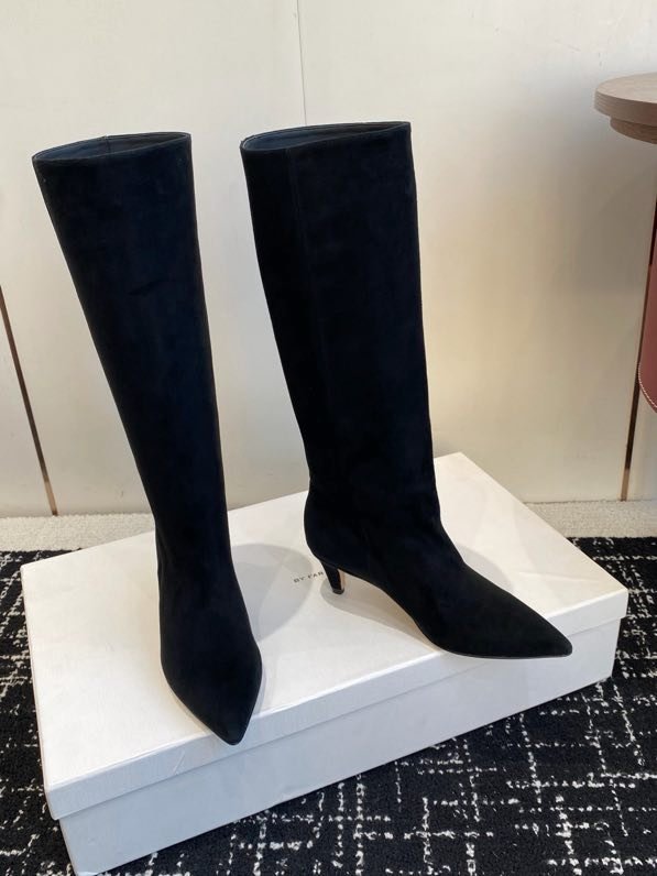 Сапоги женские на коротком каблуке фото 6