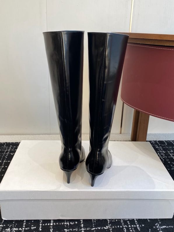 Сапоги женские на коротком каблуке фото 9