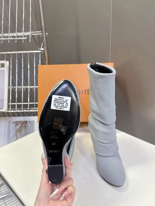 Сапоги женские на танкетке фото 9