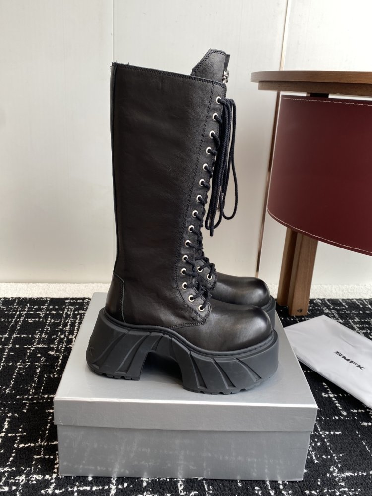 Сапоги женские на толстой подошве фото 2