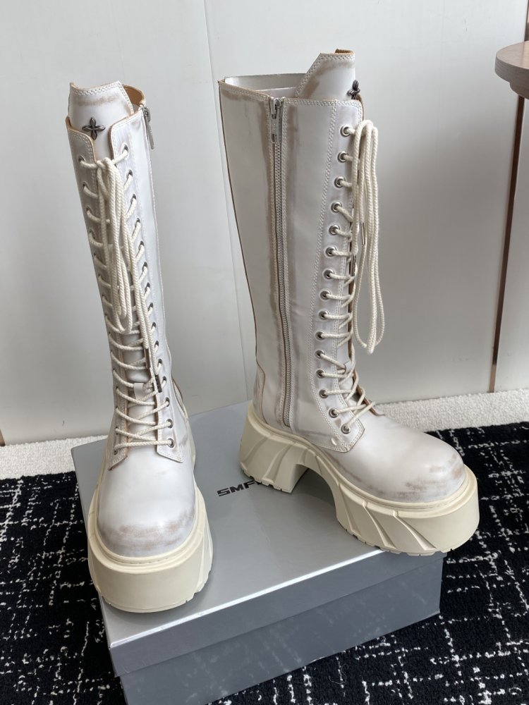 Сапоги женские на толстой подошве фото 3