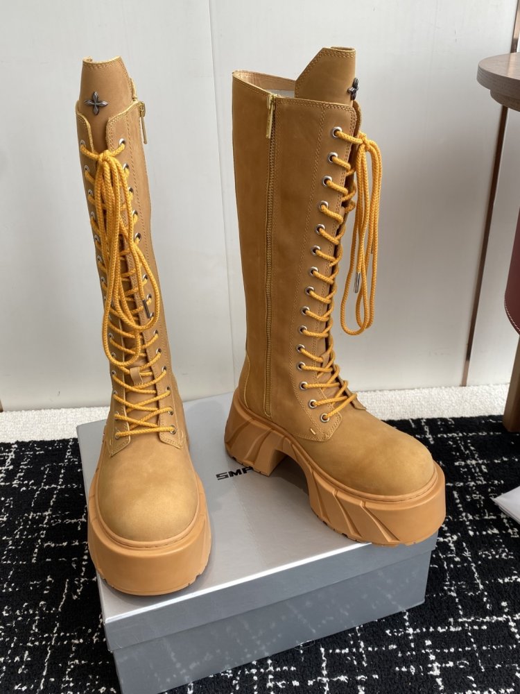 Сапоги женские на толстой подошве фото 3