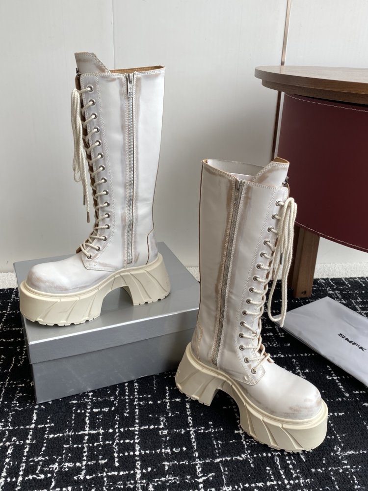 Сапоги женские на толстой подошве фото 6