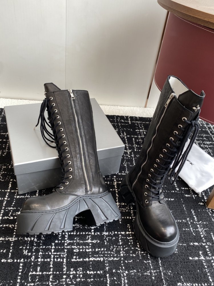 Сапоги женские на толстой подошве фото 6