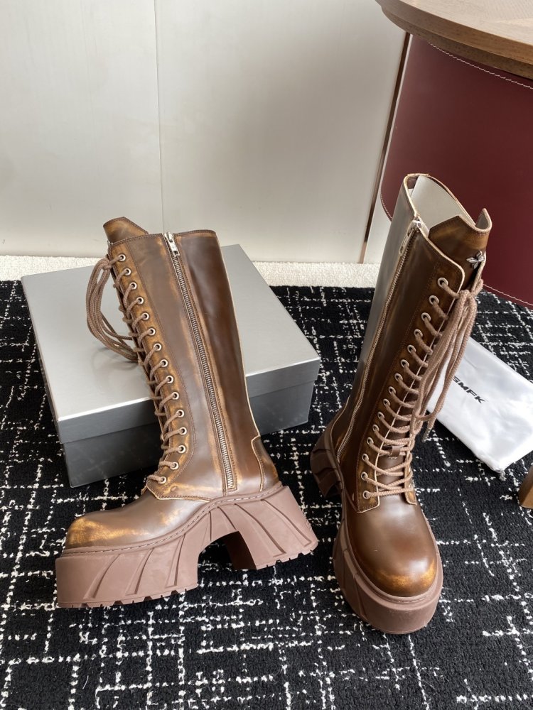 Сапоги женские на толстой подошве фото 7