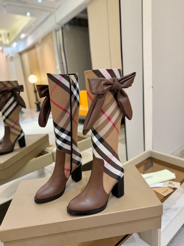 Сапоги женские на толстом каблуке фото 3