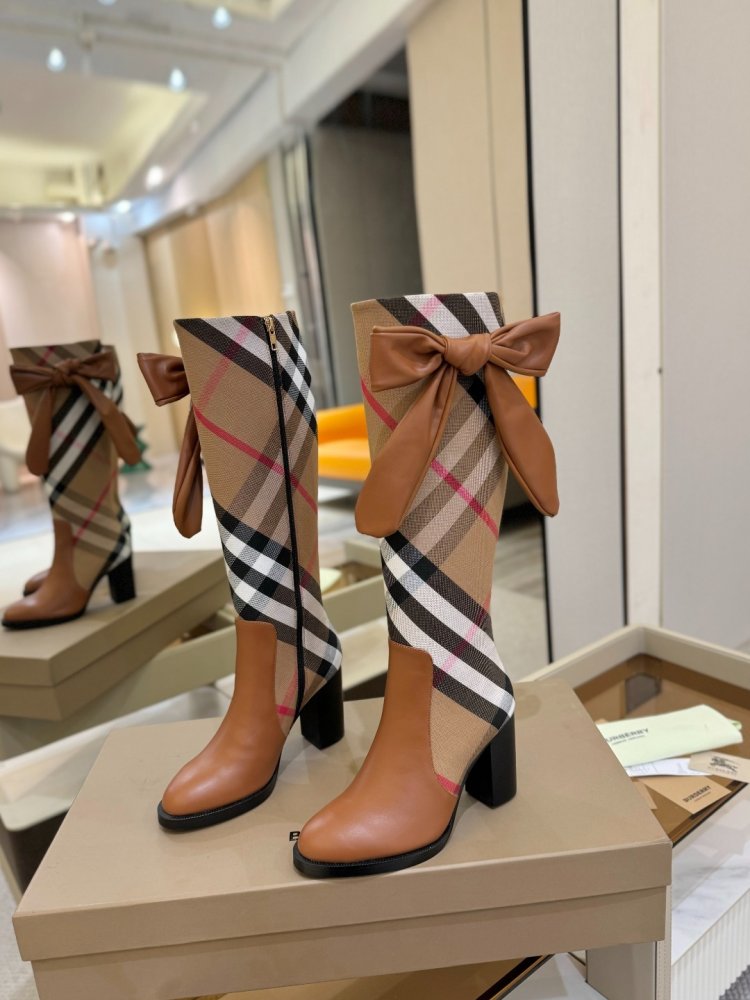 Сапоги женские на толстом каблуке фото 3