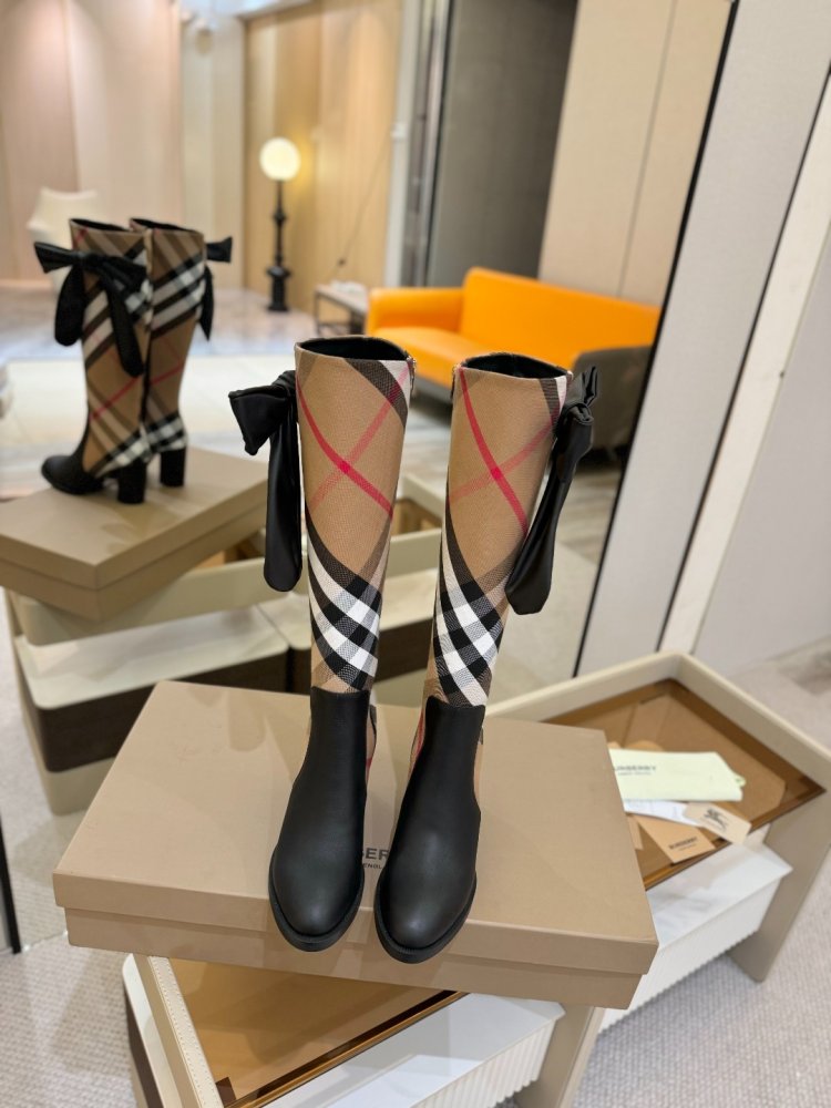 Boots women's on thick heel фото 4