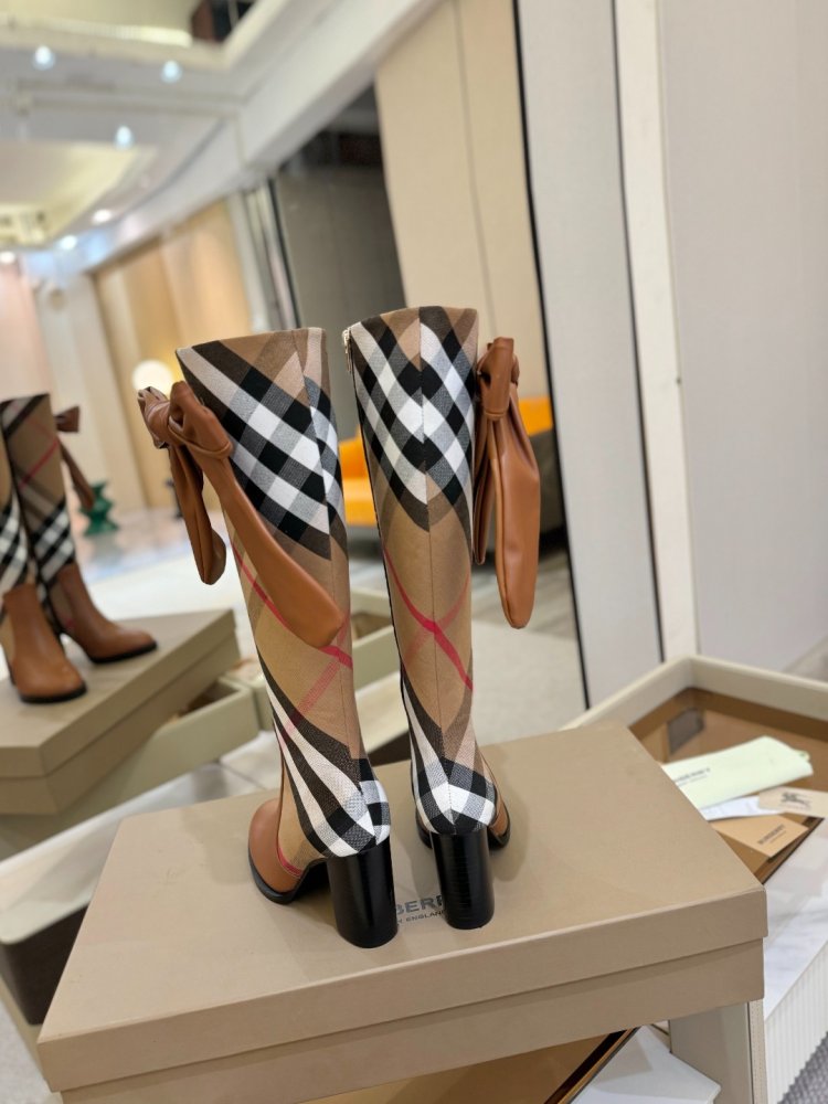 Сапоги женские на толстом каблуке фото 7