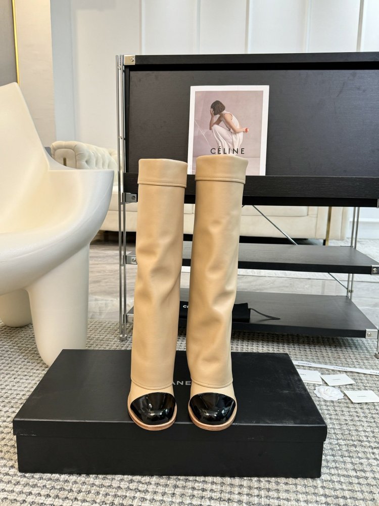 Сапоги женские на высоком каблуке и с круглым носком фото 2