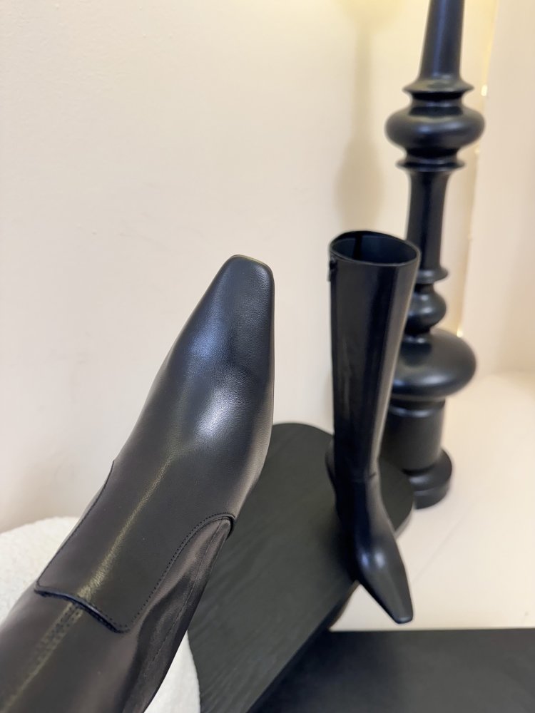 Сапоги женские на высоком каблуке с боковой молнией фото 6