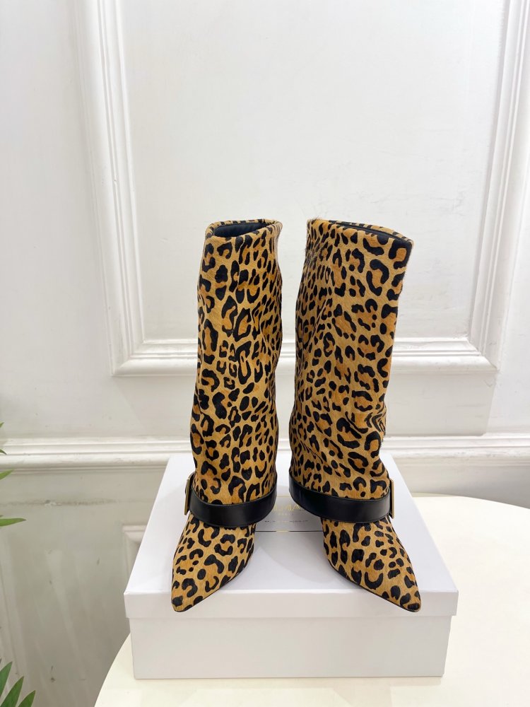 Сапоги женские на высоком каблуке