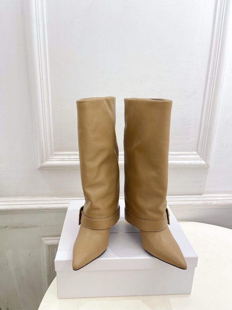 Сапоги женские на высоком каблуке