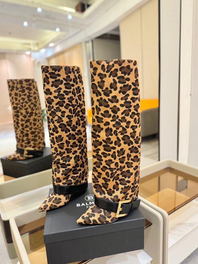 Чоботи жіночі на високому підборах фото 3