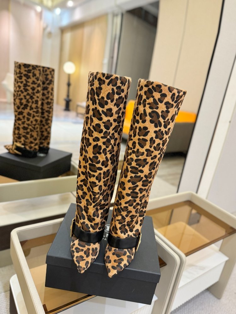 Чоботи жіночі на високому підборах фото 4