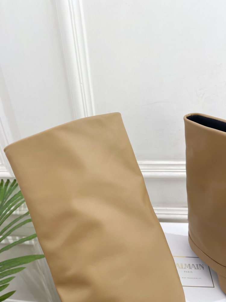 Сапоги женские на высоком каблуке фото 7