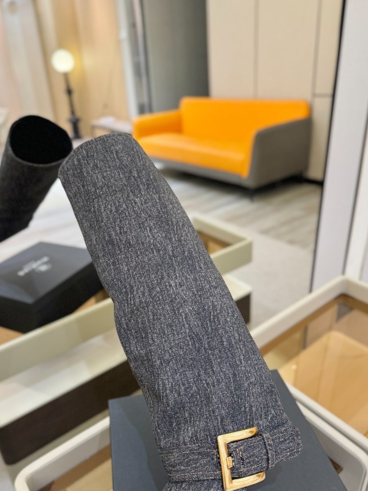 Чоботи жіночі на високому підборах фото 8