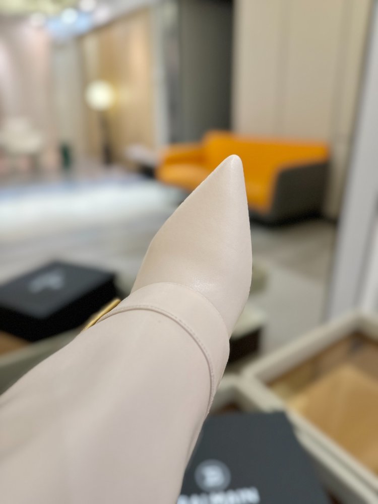 Чоботи жіночі на високому підборах фото 8