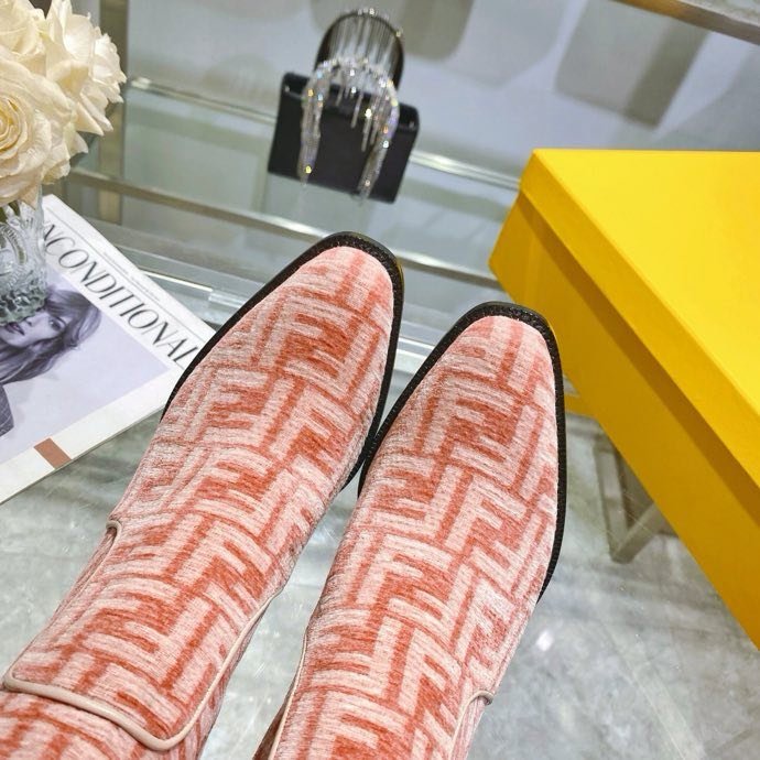 Сапоги женские на высоком каблуке фото 9