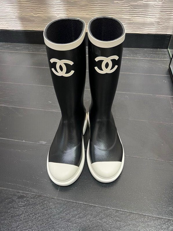 Boots women's rubber