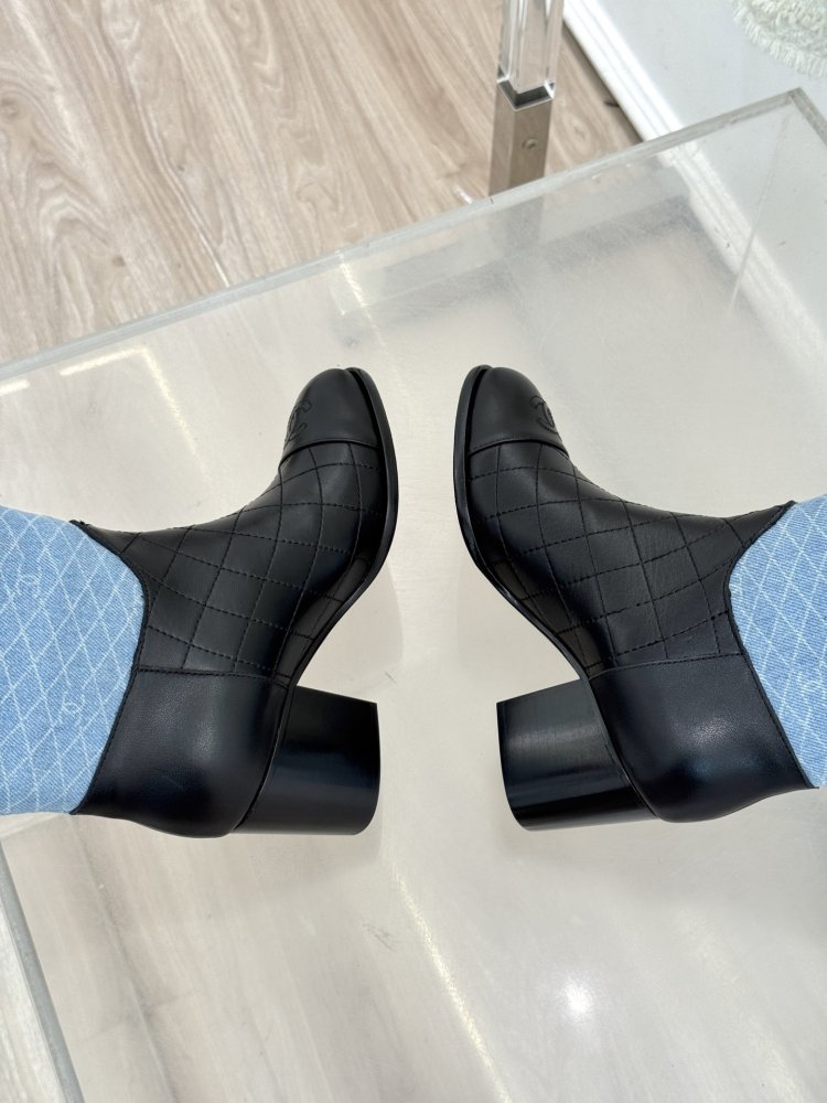 Boots women's from блочным heel фото 8