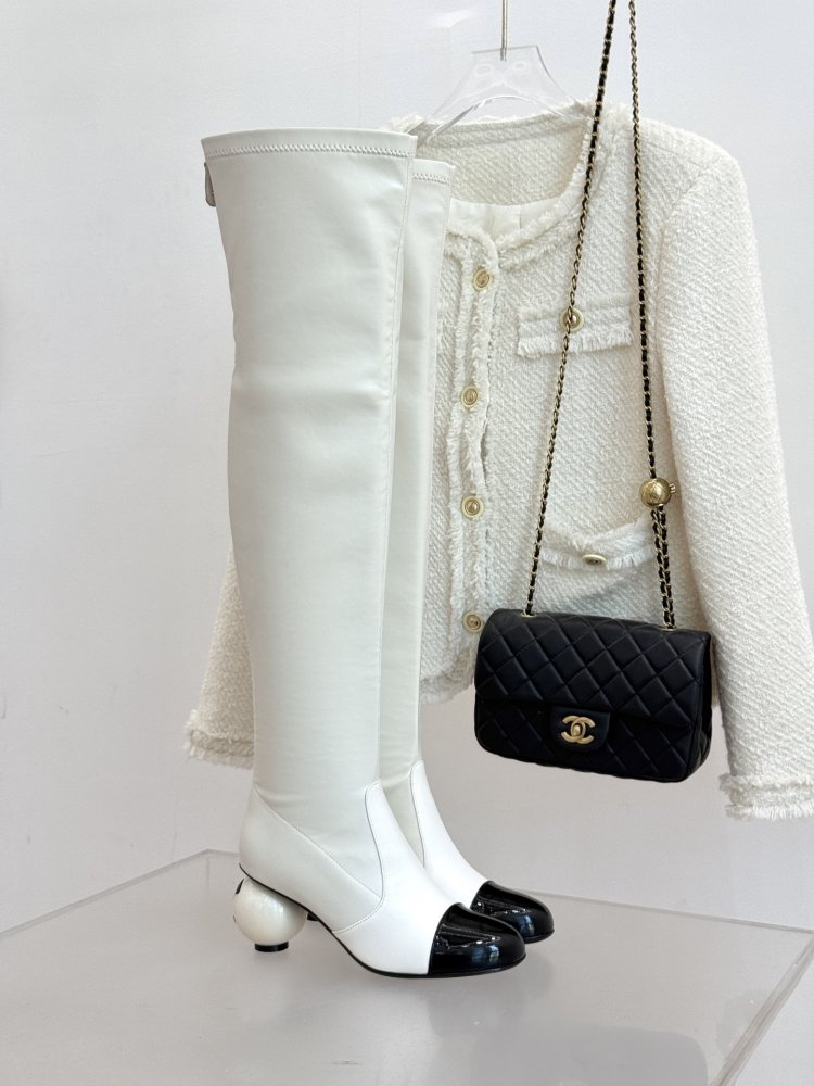 Сапоги женские с каблуком Double C Giant Pearl