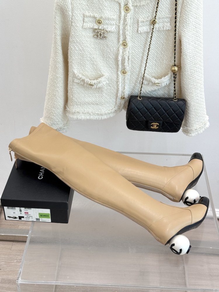 Сапоги женские с каблуком Double C Giant Pearl фото 5