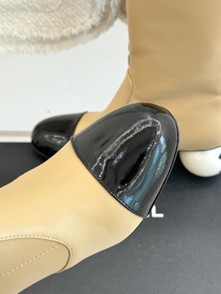 Сапоги женские с каблуком Double C Giant Pearl фото 7