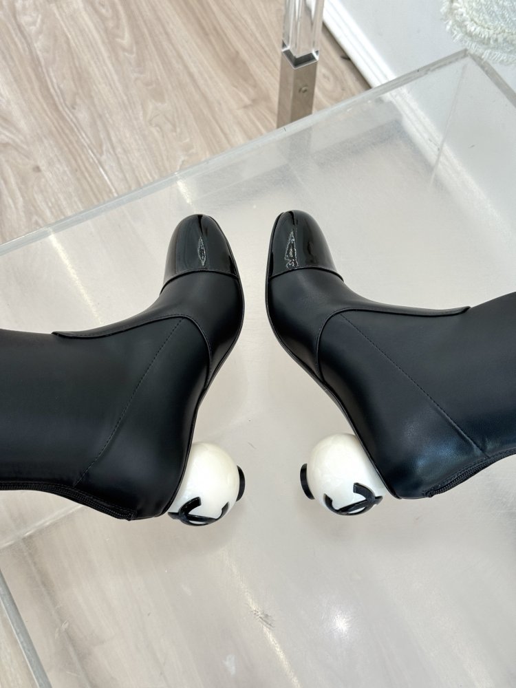 Сапоги женские с каблуком Double C Giant Pearl фото 8