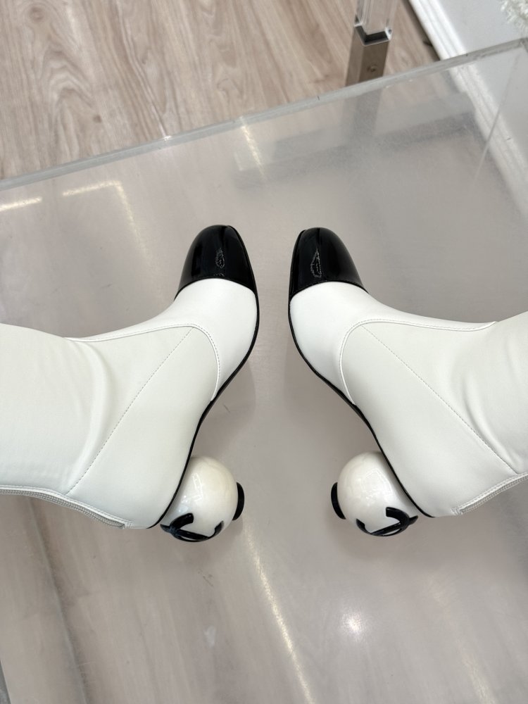 Сапоги женские с каблуком Double C Giant Pearl фото 8