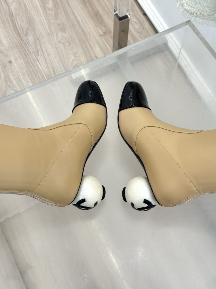 Сапоги женские с каблуком Double C Giant Pearl фото 8