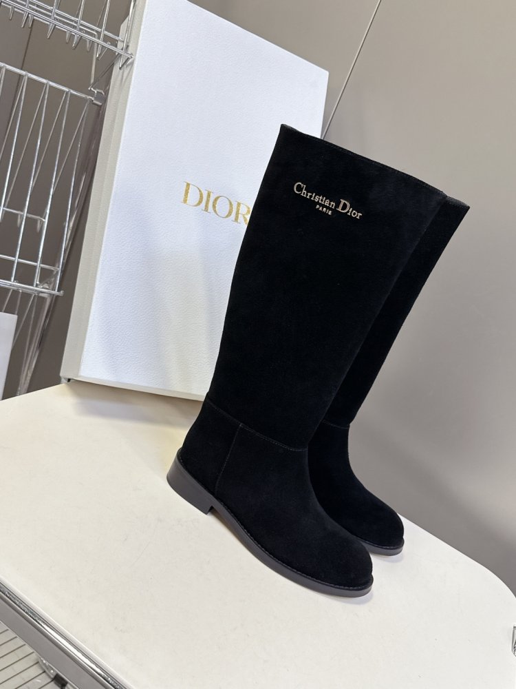 Сапоги женские с прямым голенищем фото 3