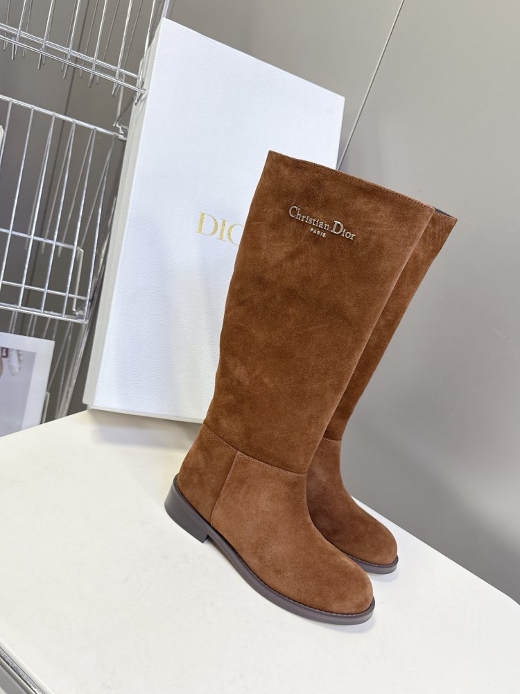 Сапоги женские с прямым голенищем фото 3