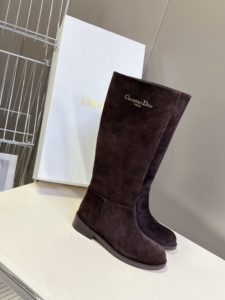 Сапоги женские с прямым голенищем фото 3