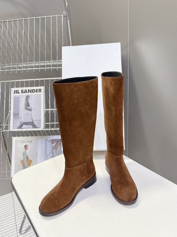 Сапоги женские с прямым голенищем фото 4