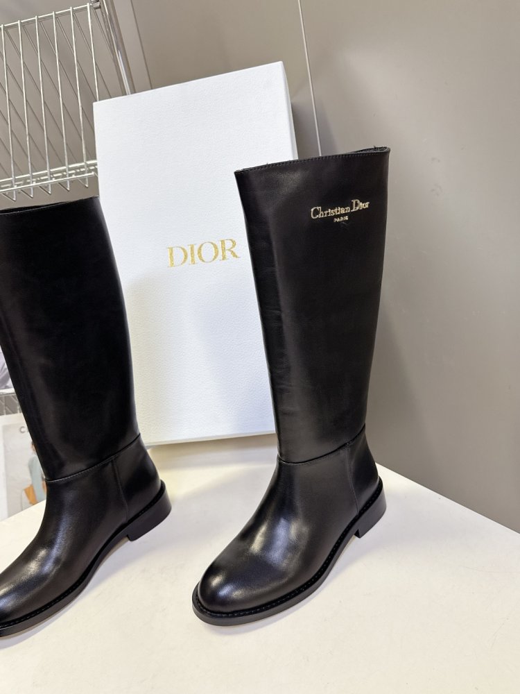 Сапоги женские с прямым голенищем фото 5