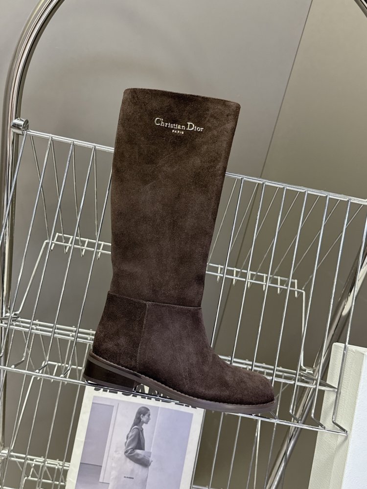 Сапоги женские с прямым голенищем фото 6