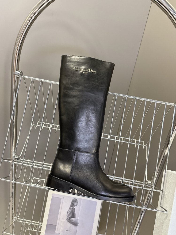 Сапоги женские с прямым голенищем фото 6