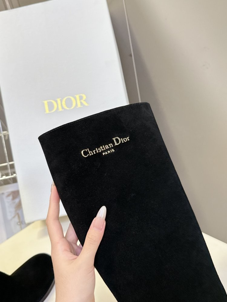 Сапоги женские с прямым голенищем фото 7